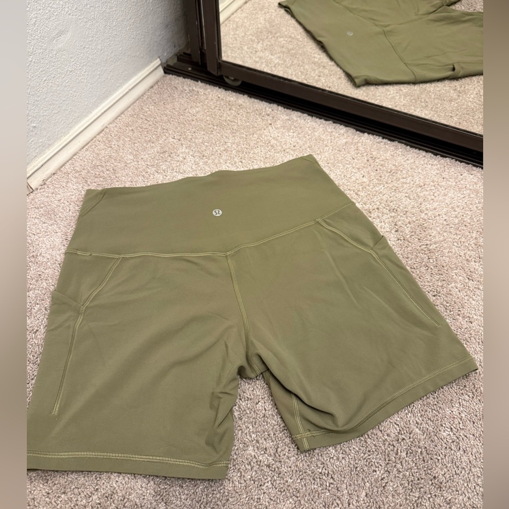 lululemon Align™ High-Rise Short 6" with pockets